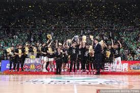 边池（Side Pot）的处理：多路全押时的策略逻辑（多路全押场景下的边池处理与决策框架）