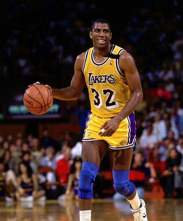 作为年轻球 作为年轻球